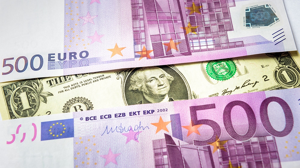 EURUSD Pushes Higher As Dollar Dips As Rate Hike Fears Subside