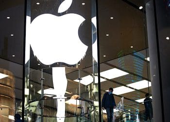 Apple More Than Doubles Net Income as Revenues Carve Record