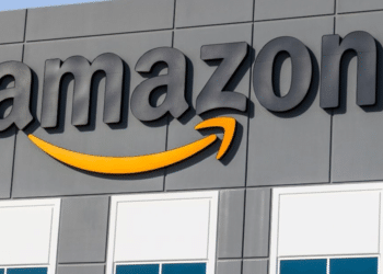 Amazon to Stop Testing Employees For Weed. Backs Legalization Across The U.S.