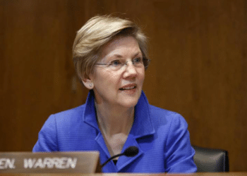 Sen. Warren Mentions Bezos as She Continues Her Push for ‘Ultra-Millionaire Tax’