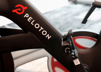 Peloton Plunges on ‘Material Weakness’ with Finances