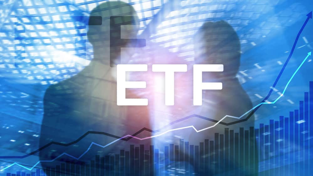 Passive vs. Active ETFs: Which is better?