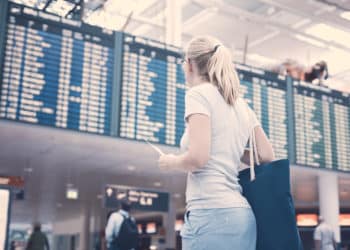 Over 6,000 Global Flights Canceled as Omicron Cases Surge Amid Holidays