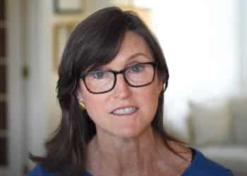 As Cathie Wood’s Funds Plunge, Anti-ARK ETF Amasses $334 Million in Cash Inflows