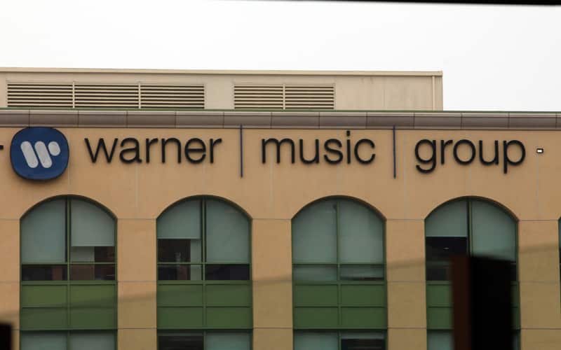 Warner Music Eyes Digital Music Theme Park in Sandbox
